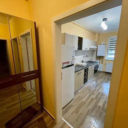 Coresi Apartment