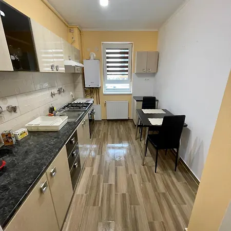 Coresi Apartment
